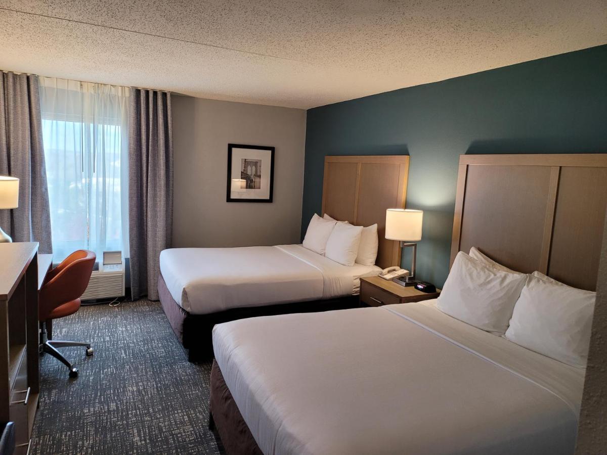 Comfort Inn & Suites Alexandria West エクステリア 写真