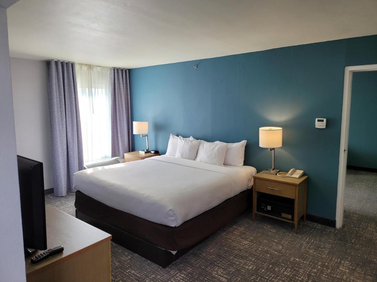Comfort Inn & Suites Alexandria West エクステリア 写真
