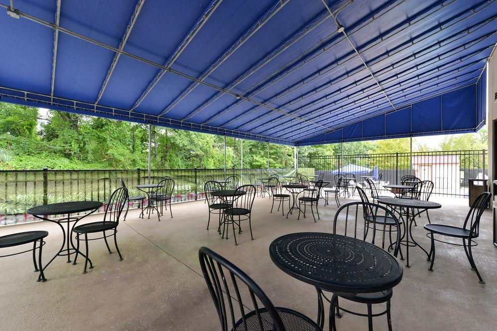 Comfort Inn & Suites Alexandria West エクステリア 写真